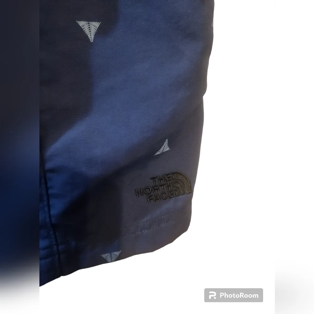 North Face men's swim trunks size S